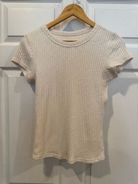 Everlane Cream Ribbed Short Sleeve Tee